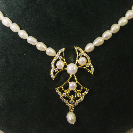Rae Collection - Classic Pearl Necklace set