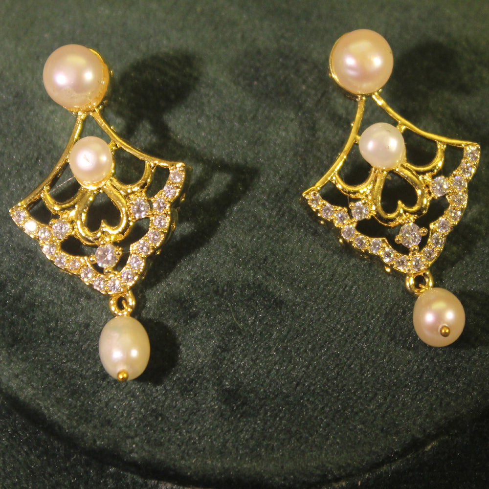 Rae Collection - Classic Pearl Necklace set