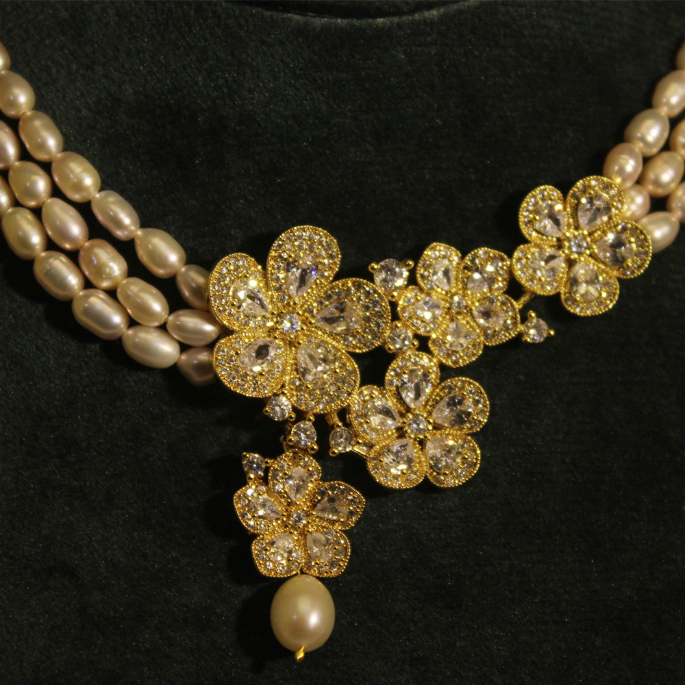 Rae Collection - Floral Pearl Necklace Set