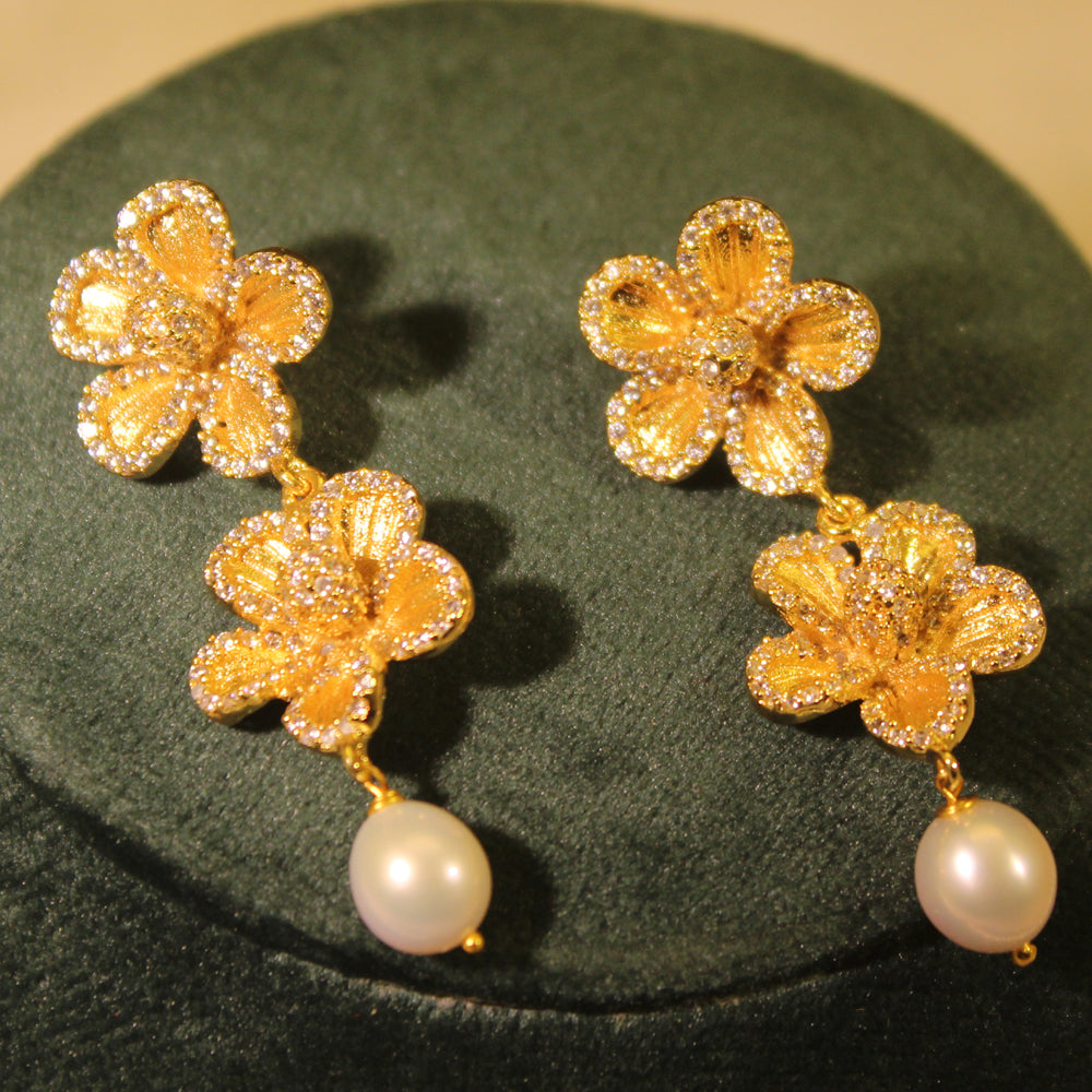 Rae Collection - Flower Necklace Set