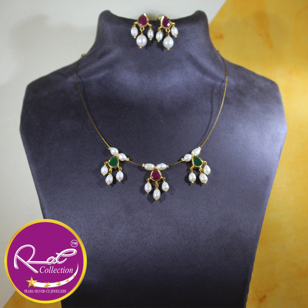 Rae Pearl with Wire Sleek Necklace Set