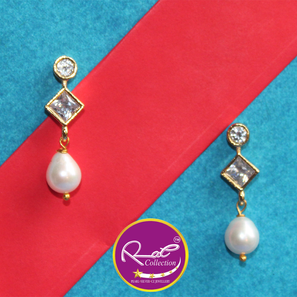 Rae Geometric Pearl Necklace Set