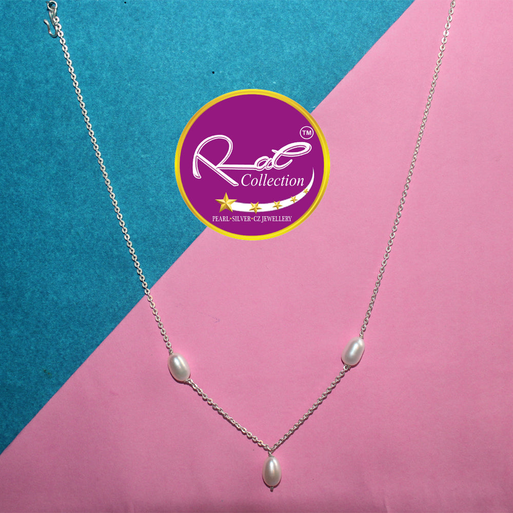 Rae Silver with Pearl Chain